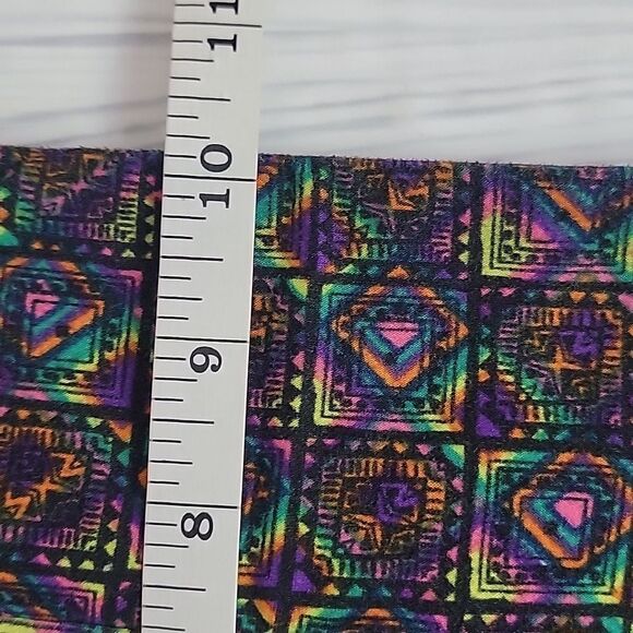 LulaRoe Tween leggings geometric print Women's Size S - Picture 10 of 11